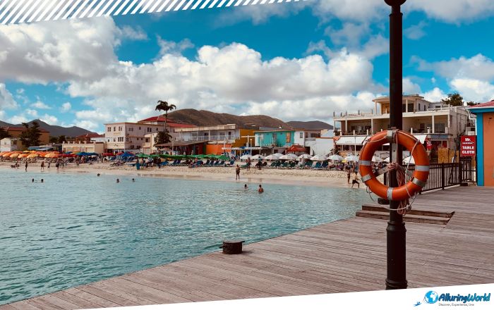 8 Captain Hodge Wharf in Phillipsburg, Sint Maarten