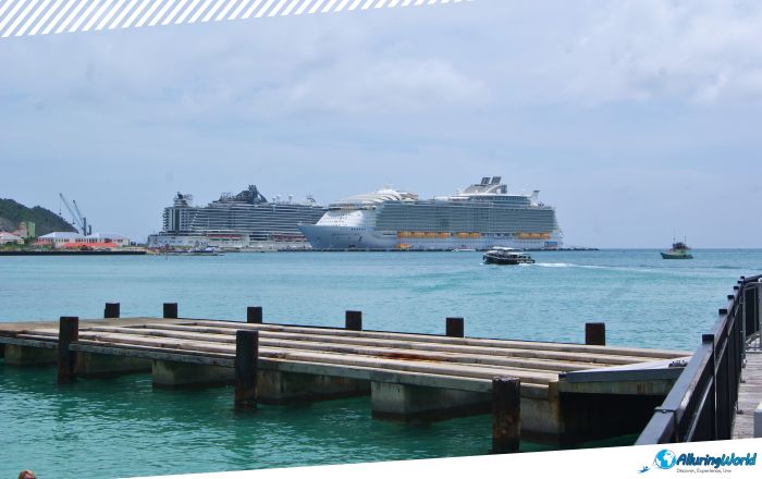 9 Captain Hodge Wharf in Phillipsburg, Sint Maarten