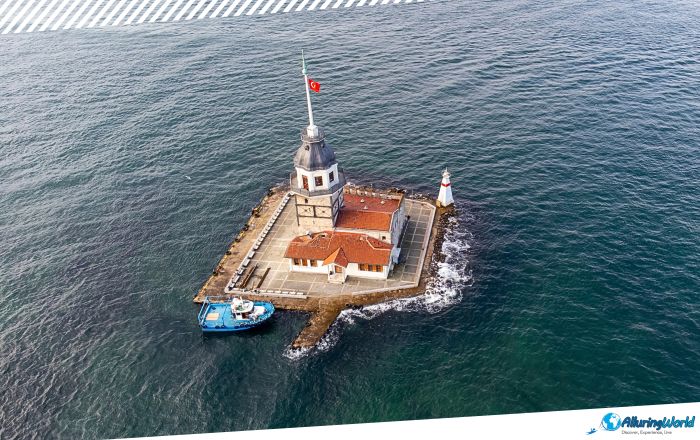 3 Maiden’s Tower in the Bosphorus Channel in Istanbul