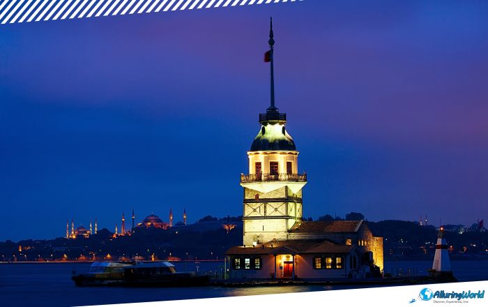 6 Maiden’s Tower in the Bosphorus Channel in Istanbul