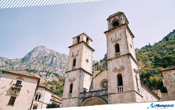 3 Cathedral of Saint Tryphon in Kotor