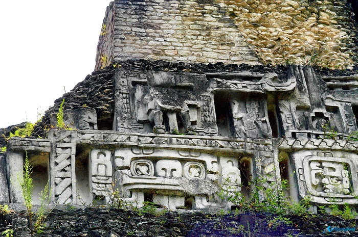 17 Xunantunich