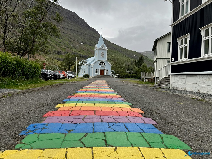 5 Seydisfjordur Church