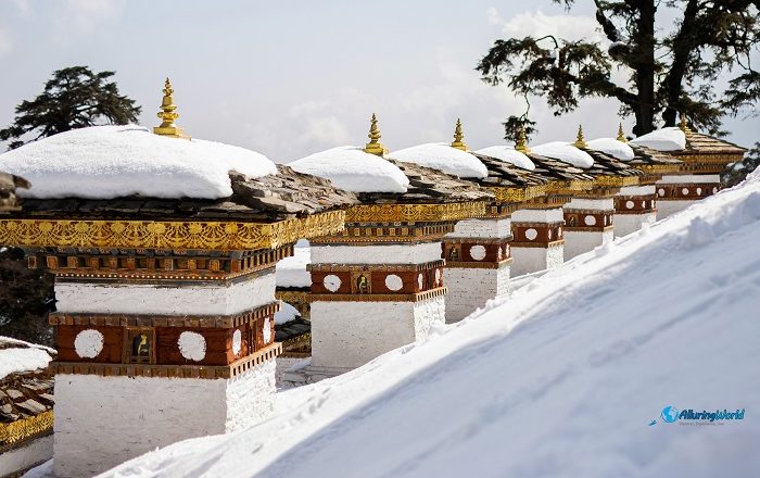 1 108 Chortens
