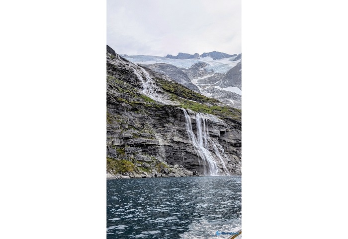 14 Sermitsiaq Waterfall