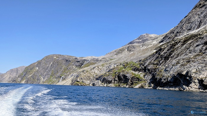 3 Sermitsiaq Waterfall
