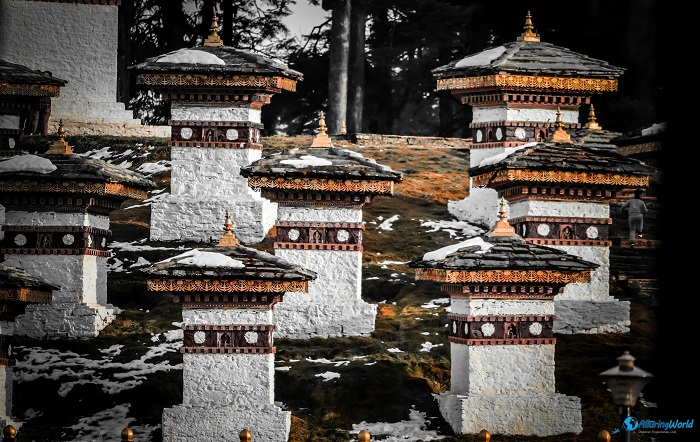 6 108 Chortens