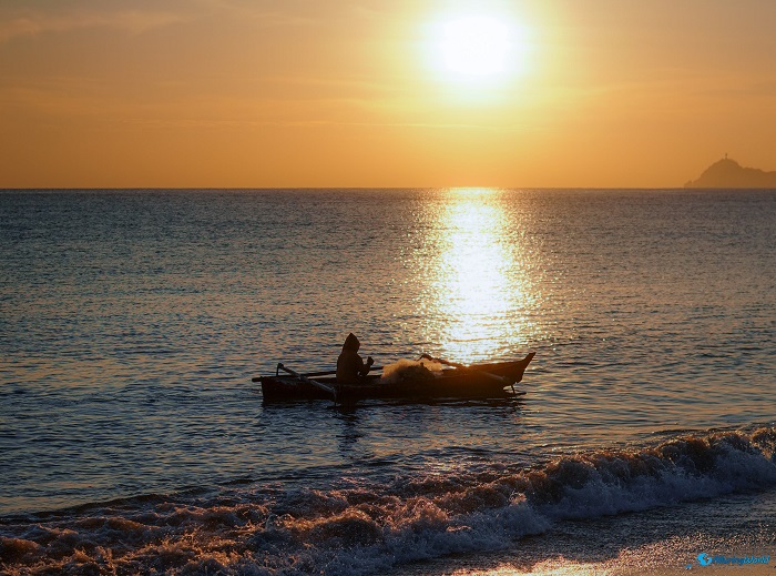 3 Adara Beach