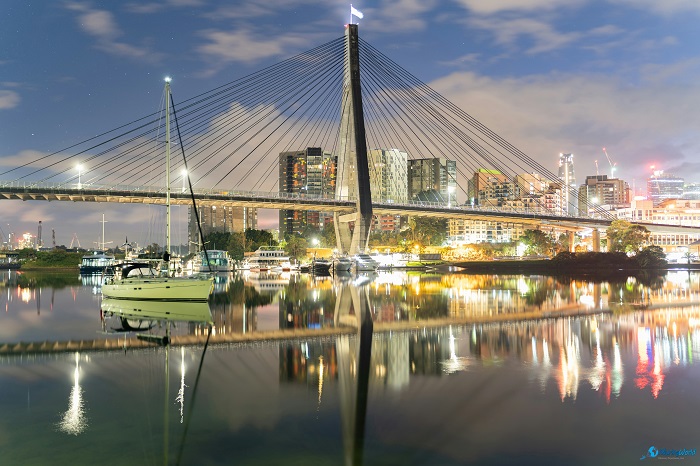 1 Anzac Bridge