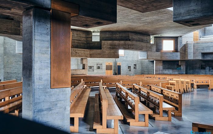 10 Heiligkreuzkirche