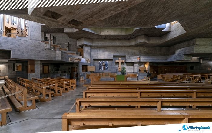 5 Heiligkreuz Church