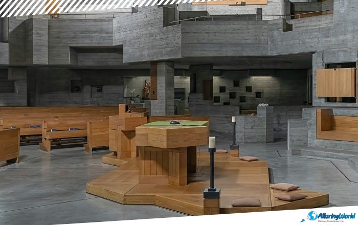 7 Heiligkreuz Church