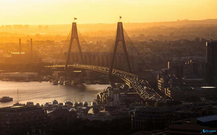 9 Anzac Bridge