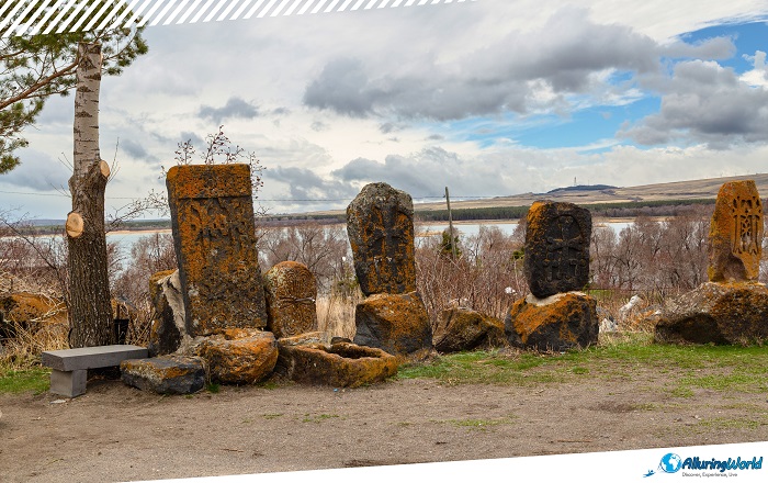 9 Hayravank Monastery