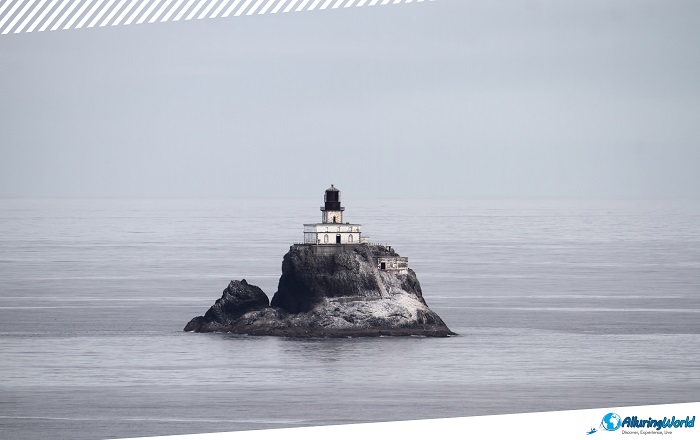 6 Tillamook Rock Light
