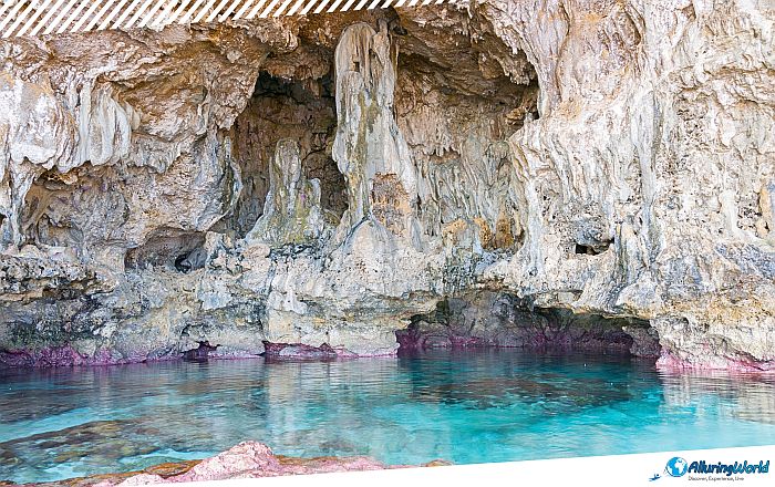 3 Avaiki Cave in Niue