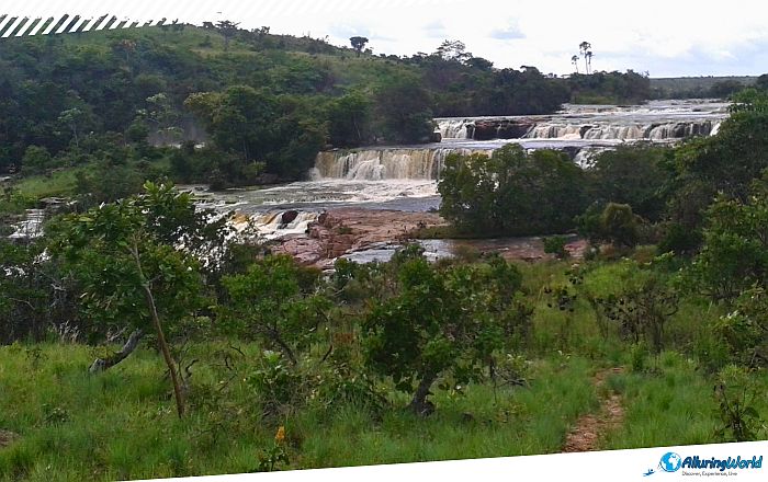 3 Orinduik Falls shared between Brazil and Guyana