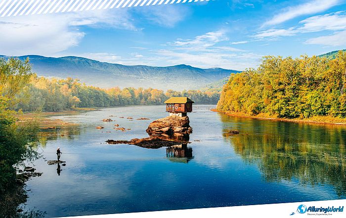 10 Drina River House