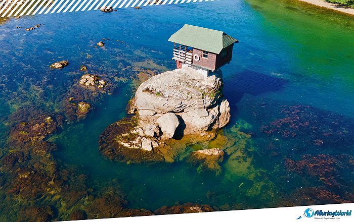 12 Drina River House