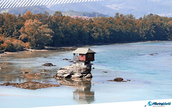 13 Drina River House