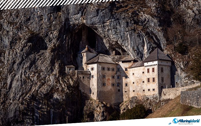 4 Predjama Castle, Slovenia