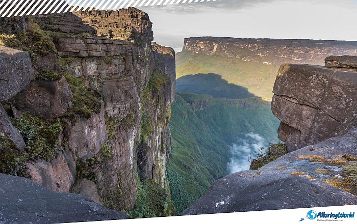 5 Kukenán Tepui