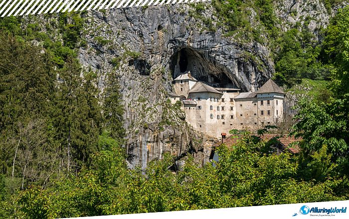 5 Predjama Castle, Slovenia