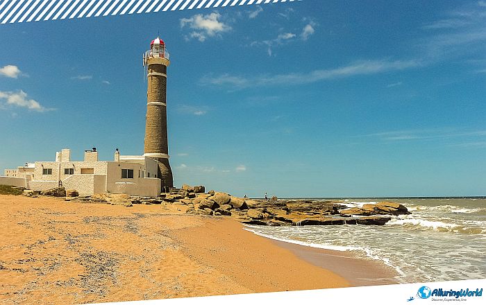 10 José Ignacio Lighthouse