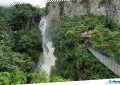 12 Pailón del Diablo Waterfall