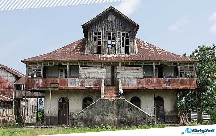 2 Roça Água-Izé on São Tomé