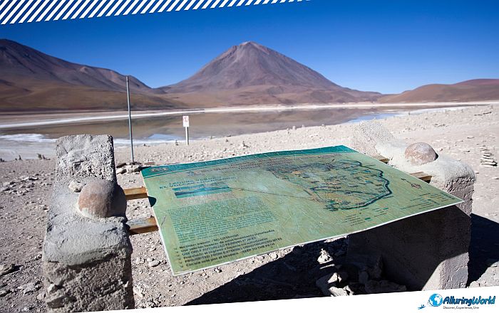 1 Laguna Verde in Bolivia