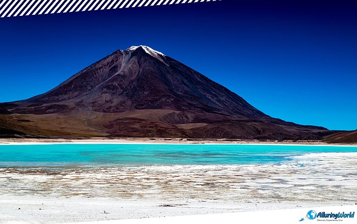 11 Laguna Verde in Bolivia