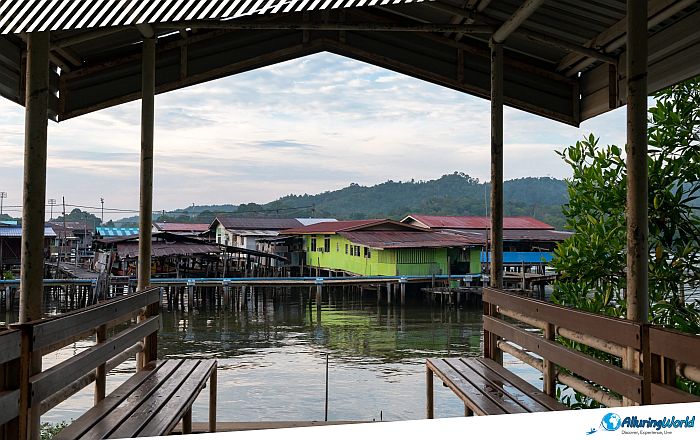 12 Kampong Ayer, Brunei