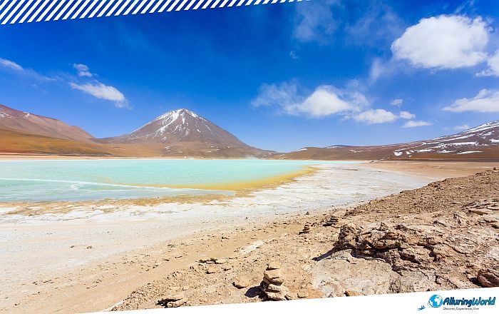 13 Laguna Verde in Bolivia