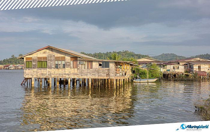 2 Kampong Ayer, Brunei