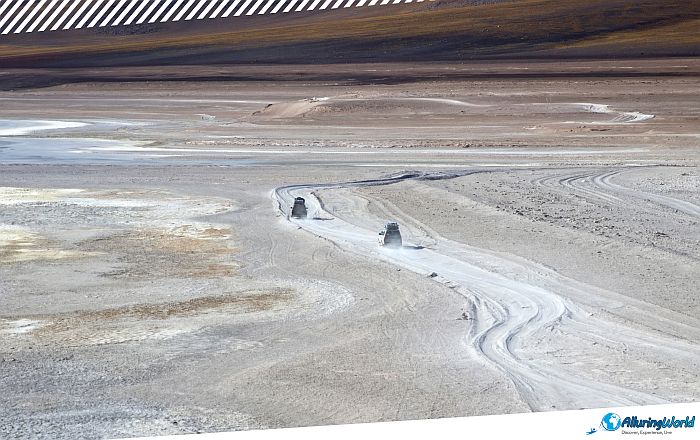 4 Laguna Verde in Bolivia